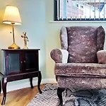 Retro Seaside Apt With Patio