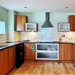 Retro Seaside Apt With Patio